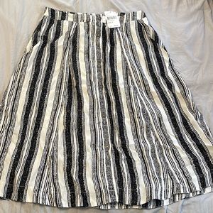 ASTR knee length skirt, black and white stripe, size M NWT